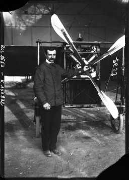 Blriot 8, 23 juillet 1908
                      : [photographie de presse] / [Agence Rol]